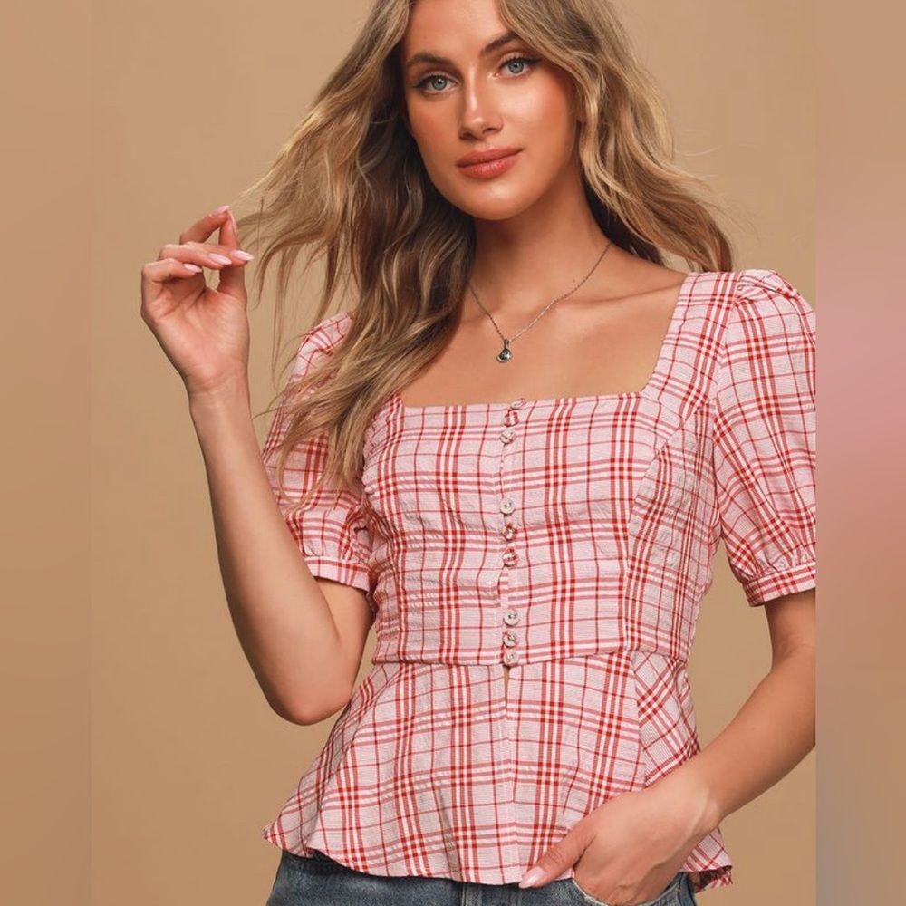 Lulu’s Cheer Up red plaid peplum top. Cottagecore, milkmaid Size XS